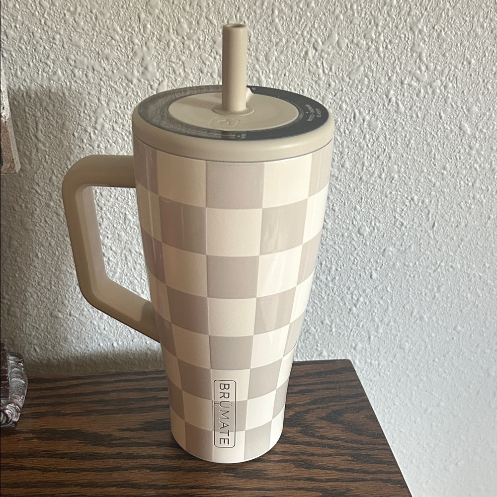BrüMate 30oz Era Tan Checkered Tumbler
